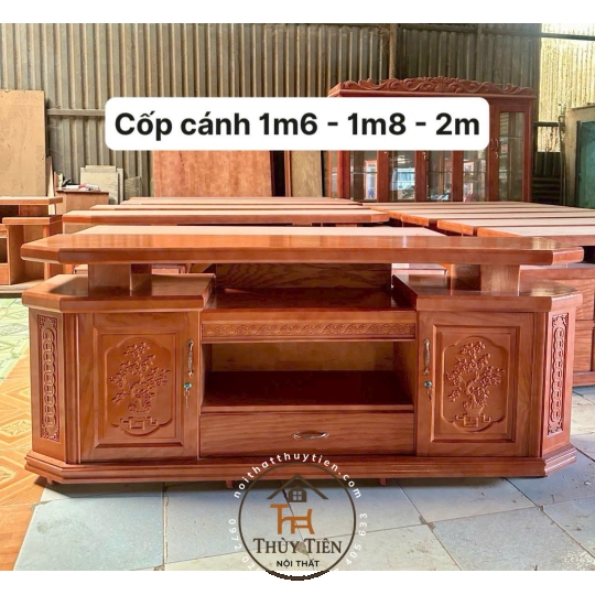 Mẫu Cốp tivi gỗ cao su