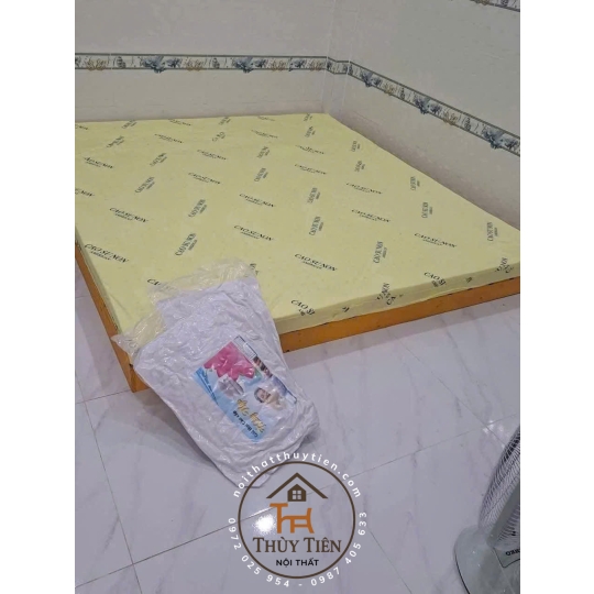 Mẫu Giường pallet gỗ thông