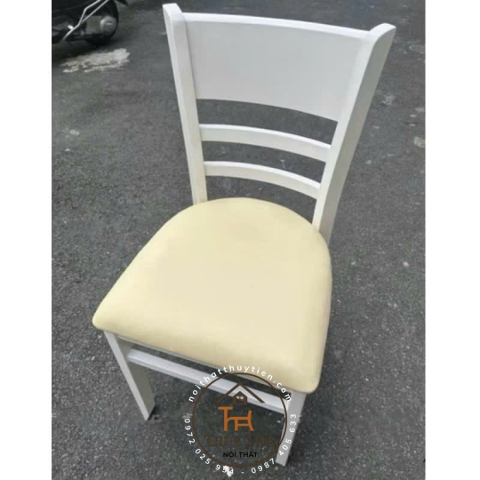 Bàn Ăn Gỗ Cao Su 4 Ghế  cabin Mặt Nệm giá rẻ - BGCSMN 001