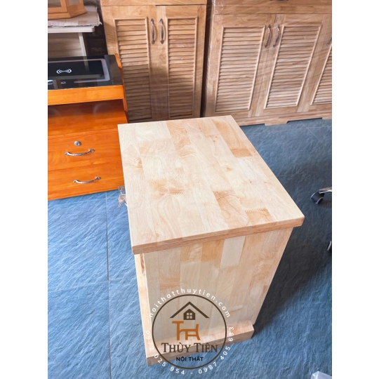 Tủ đầu giường gỗ cao su tự nhiên giá rẻ