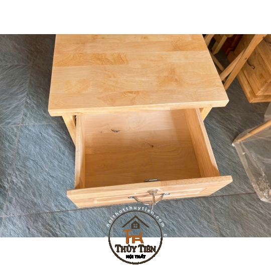 Tủ đầu giường gỗ cao su tự nhiên giá rẻ