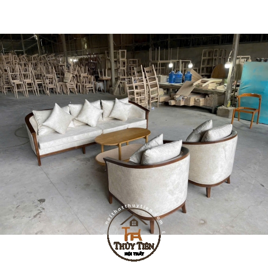 Đôi khi vẻ đẹp ko nằm 1 phía, mà nó phải tứ phía mới thấy đẹp lạ lùng, lạnh lùng như e ấy Sofa nhà e lên sóng