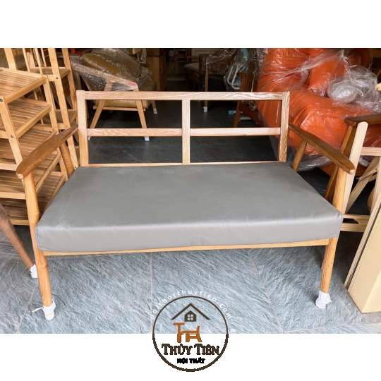 Sofa tay nhọn gỗ ASH nguyên khối cao cấp- Đỉnh cao thẩm mỹ