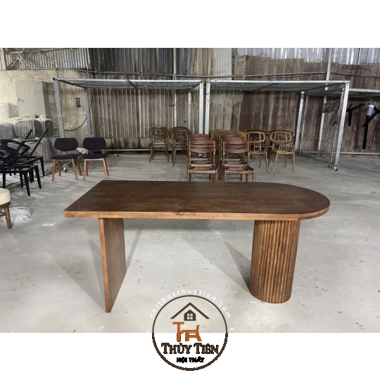 Các mẫu bàn  thông dụng