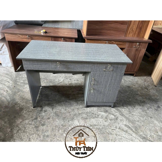 Bàn làm việc MDF lõi xanh - BLVMDF 002