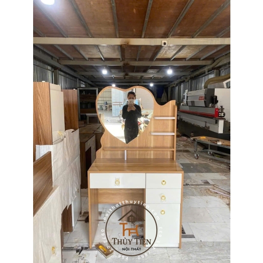 Bàn trang điểm MDF mẫu mới led và ko led