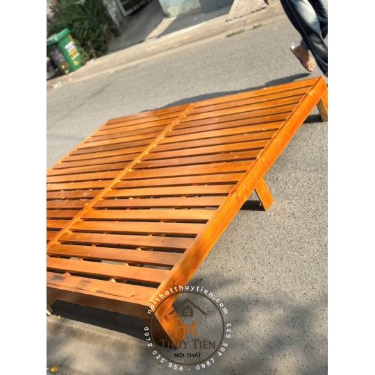 Mẫu Giường pallet gỗ thông loại đẹp