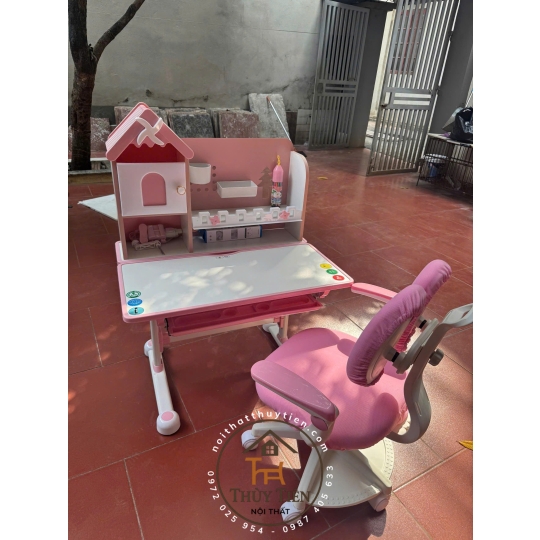 Bộ bàn học trẻ em F10 (bao gồm ghế) thông minh có ghế xoay 360 có bánh xe khóa tự động an toàn cho bé ngồi học